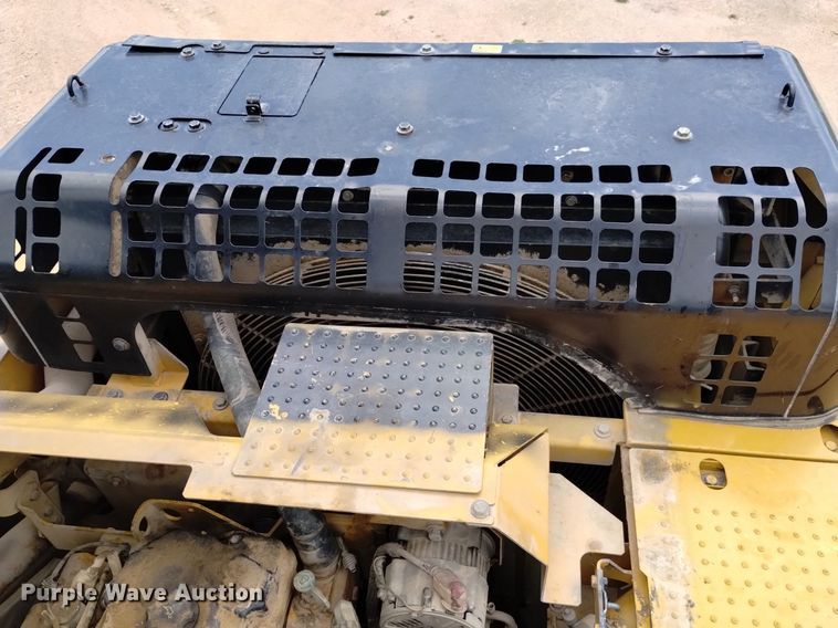 image for item DQ6115 2007 Caterpillar 330D L excavator