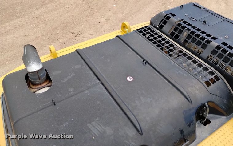 image for item DQ6115 2007 Caterpillar 330D L excavator