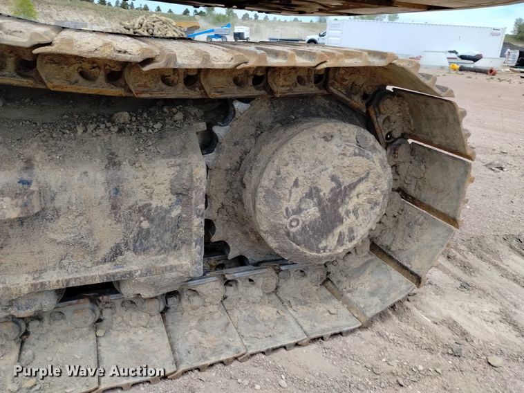 image for item DQ6115 2007 Caterpillar 330D L excavator