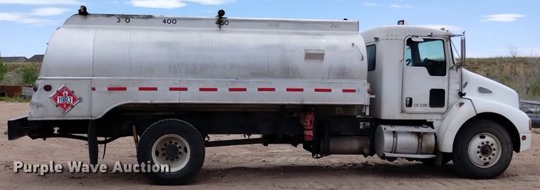 image for item DQ6116 2006 Kenworth T300 fuel truck