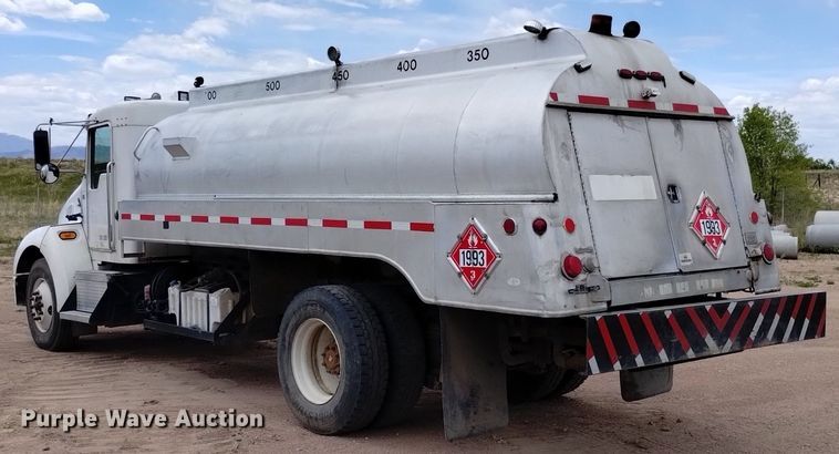 image for item DQ6116 2006 Kenworth T300 fuel truck