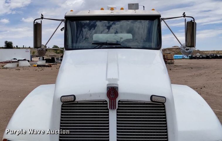 image for item DQ6116 2006 Kenworth T300 fuel truck