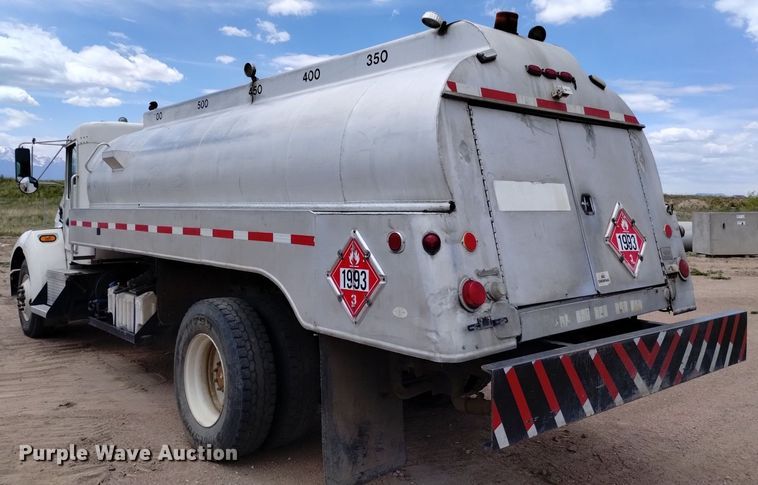 image for item DQ6116 2006 Kenworth T300 fuel truck