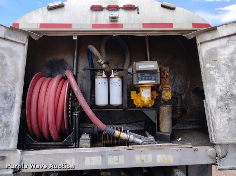 image for item DQ6116 2006 Kenworth T300 fuel truck