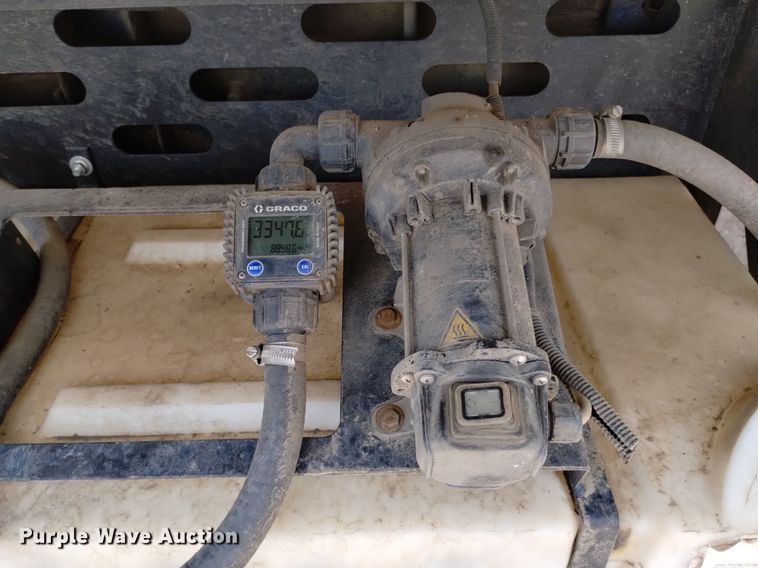 image for item DQ6116 2006 Kenworth T300 fuel truck