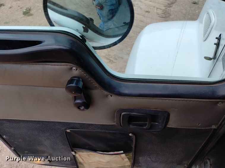 image for item DQ6116 2006 Kenworth T300 fuel truck