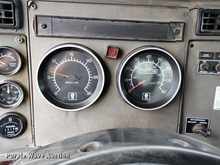 image for item DQ6116 2006 Kenworth T300 fuel truck