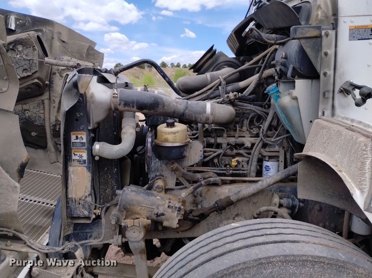 image for item DQ6116 2006 Kenworth T300 fuel truck