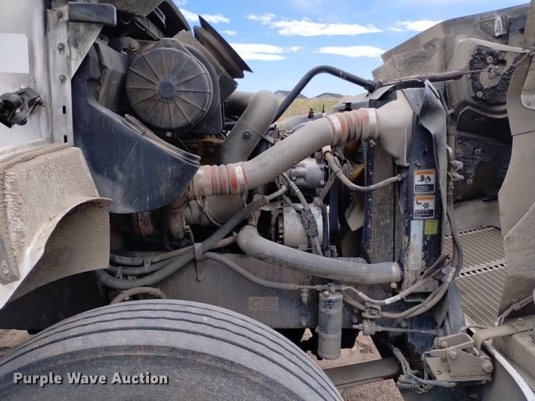 image for item DQ6116 2006 Kenworth T300 fuel truck