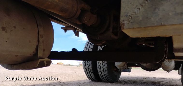 image for item DQ6116 2006 Kenworth T300 fuel truck