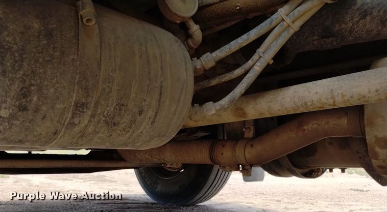 image for item DQ6116 2006 Kenworth T300 fuel truck