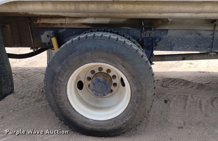 image for item DQ6116 2006 Kenworth T300 fuel truck