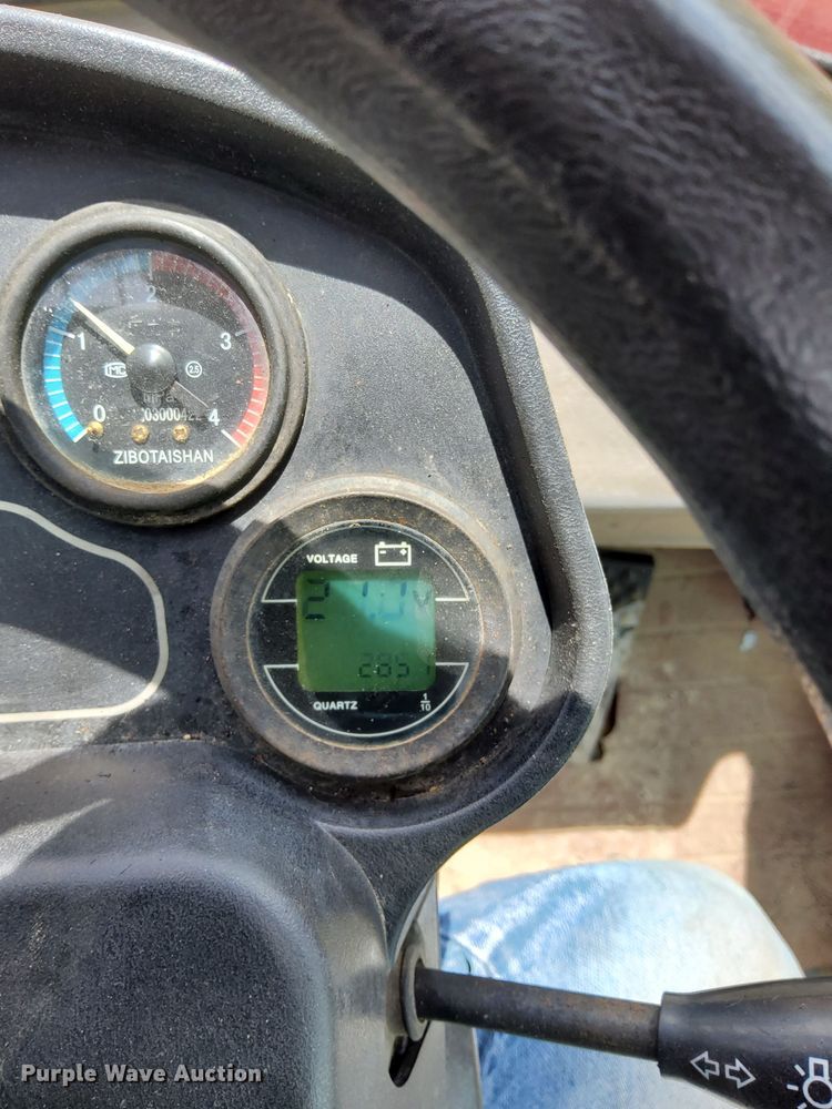 image for item DQ6120 2018 Clark Industries  2.2B wheel loader