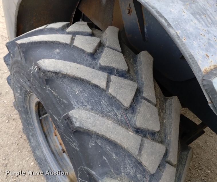 image for item DQ6120 2018 Clark Industries  2.2B wheel loader