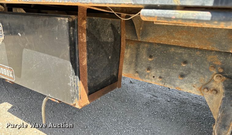 image for item DQ6771 2007 Sterling grapple crane truck