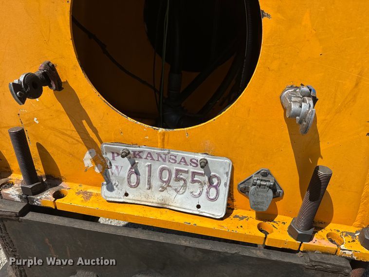 image for item DQ6771 2007 Sterling grapple crane truck