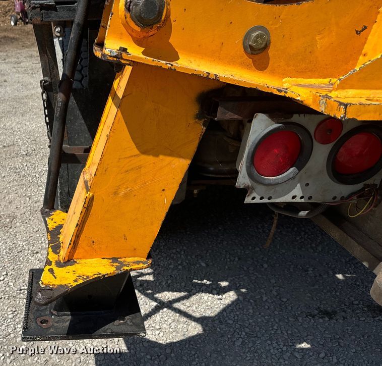 image for item DQ6771 2007 Sterling grapple crane truck