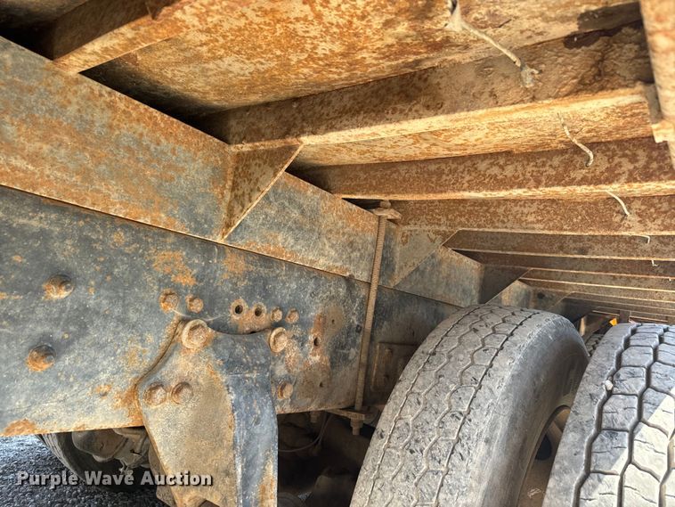 image for item DQ6771 2007 Sterling grapple crane truck