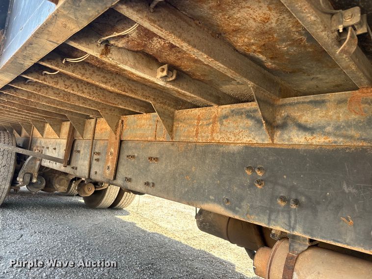 image for item DQ6771 2007 Sterling grapple crane truck