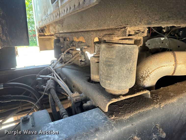 image for item DQ6771 2007 Sterling grapple crane truck