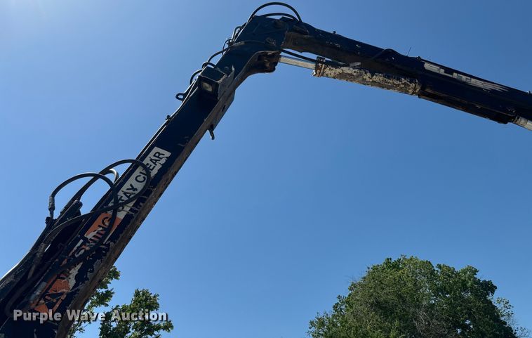 image for item DQ6771 2007 Sterling grapple crane truck