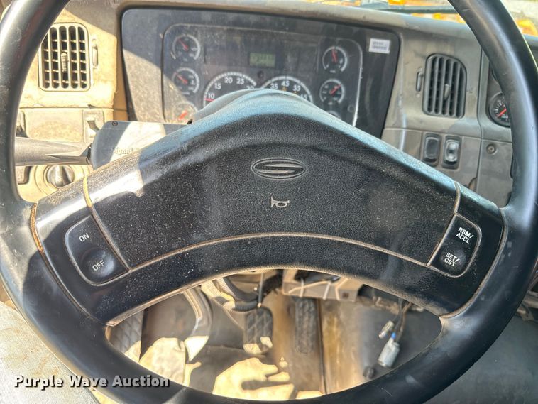 image for item DQ6771 2007 Sterling grapple crane truck