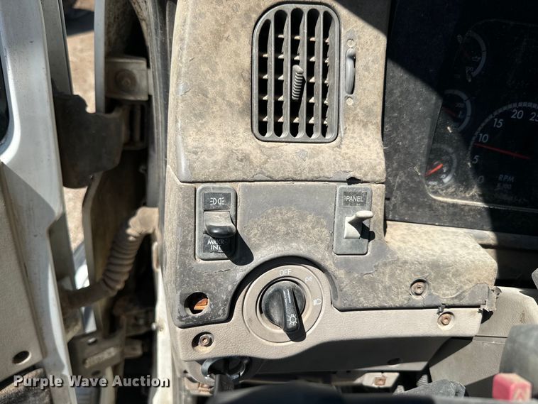 image for item DQ6771 2007 Sterling grapple crane truck