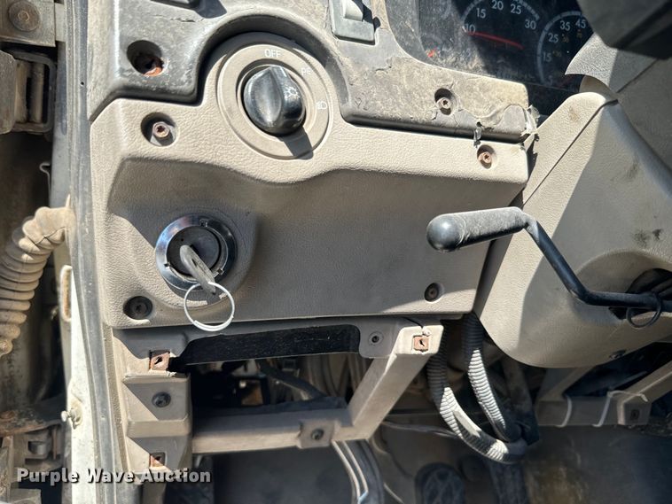 image for item DQ6771 2007 Sterling grapple crane truck