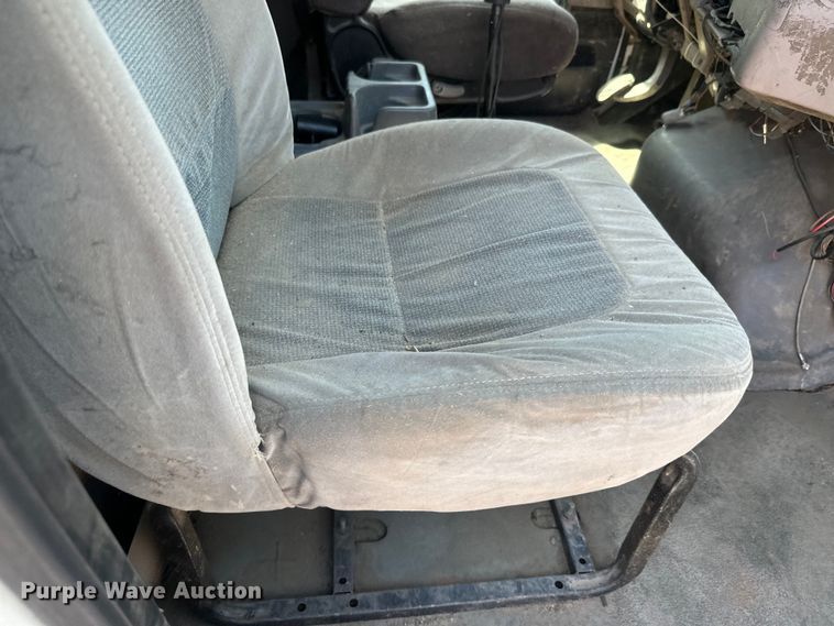 image for item DQ6771 2007 Sterling grapple crane truck