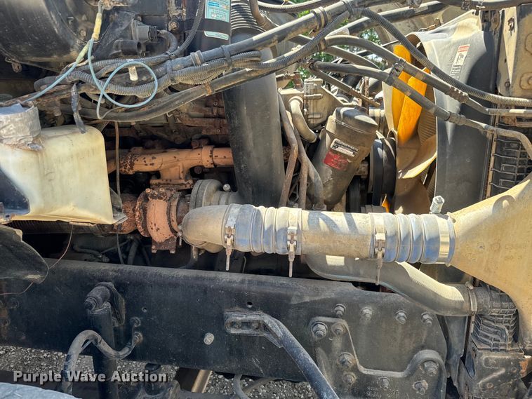 image for item DQ6771 2007 Sterling grapple crane truck