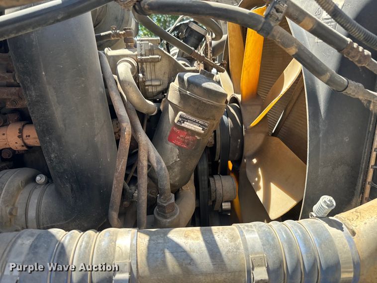 image for item DQ6771 2007 Sterling grapple crane truck