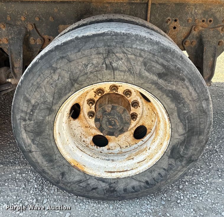 image for item DQ6771 2007 Sterling grapple crane truck