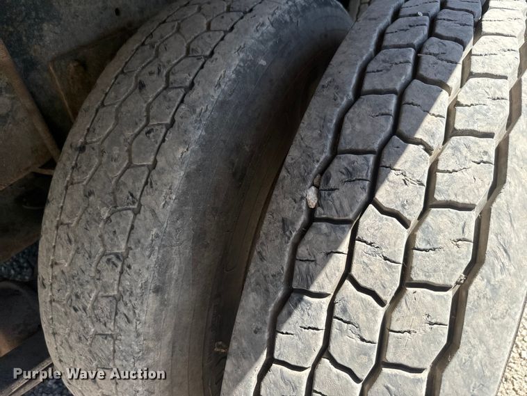 image for item DQ6771 2007 Sterling grapple crane truck