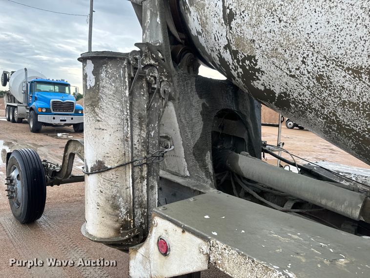 image for item DQ6777 1997 Mack RD690S ready mix truck