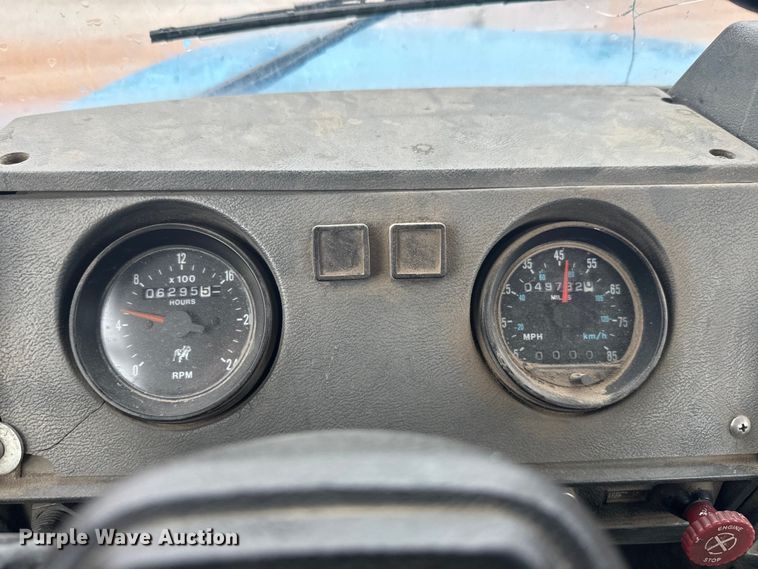 image for item DQ6777 1997 Mack RD690S ready mix truck