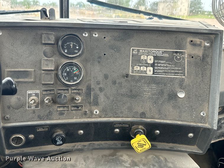 image for item DQ6777 1997 Mack RD690S ready mix truck