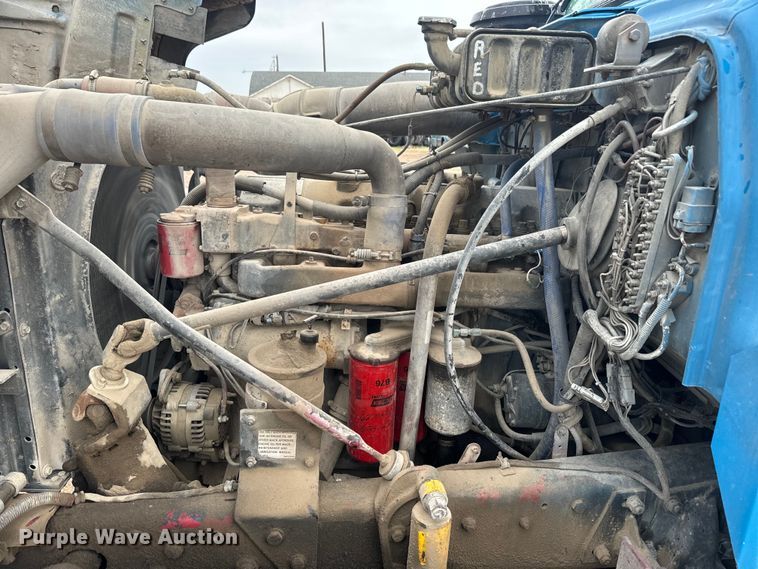 image for item DQ6777 1997 Mack RD690S ready mix truck