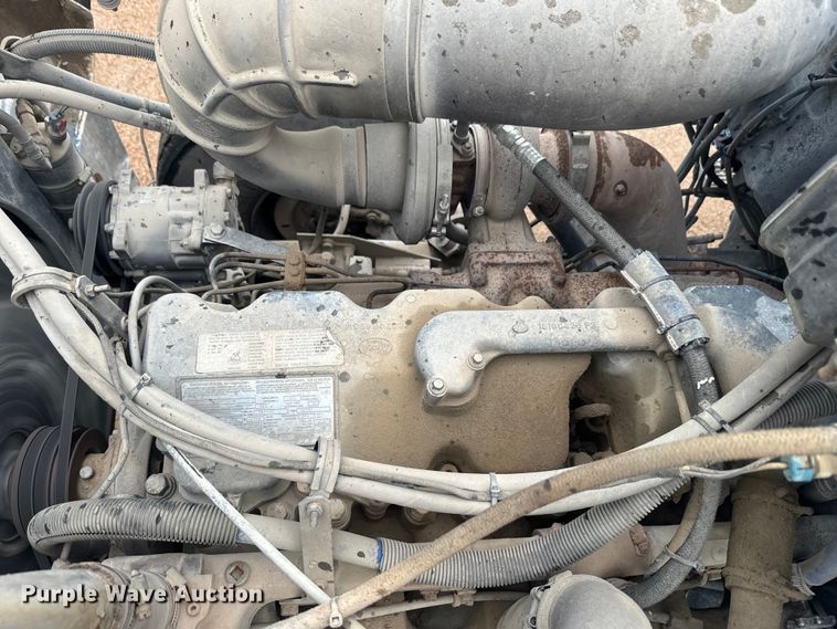 image for item DQ6777 1997 Mack RD690S ready mix truck