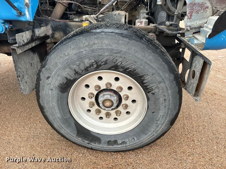 image for item DQ6777 1997 Mack RD690S ready mix truck