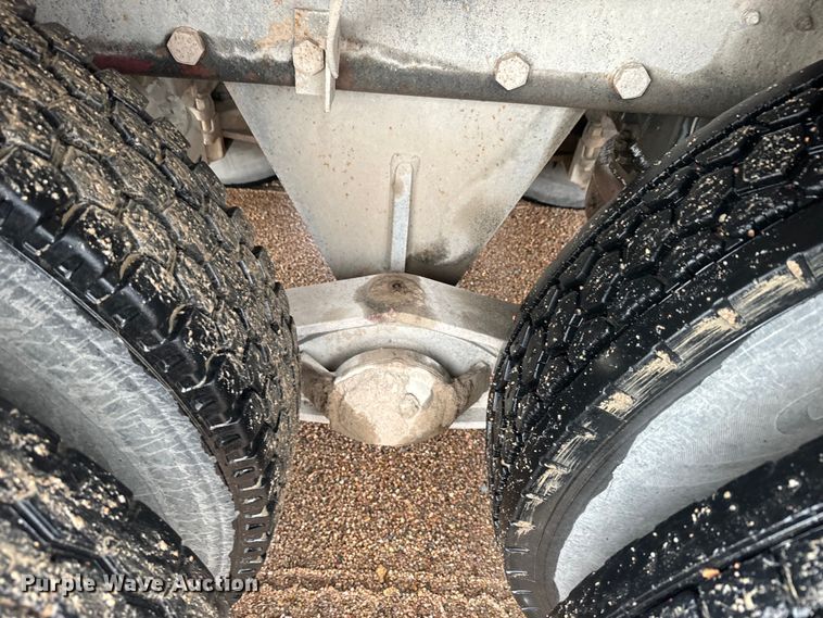 image for item DQ6777 1997 Mack RD690S ready mix truck