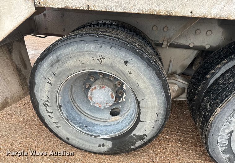 image for item DQ6777 1997 Mack RD690S ready mix truck