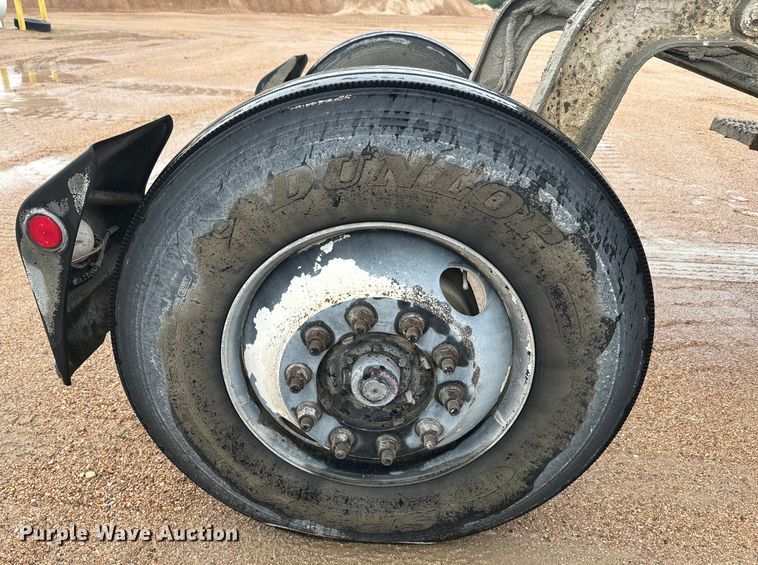 image for item DQ6777 1997 Mack RD690S ready mix truck