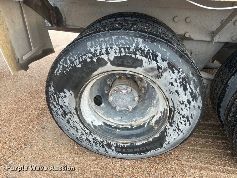 image for item DQ6777 1997 Mack RD690S ready mix truck