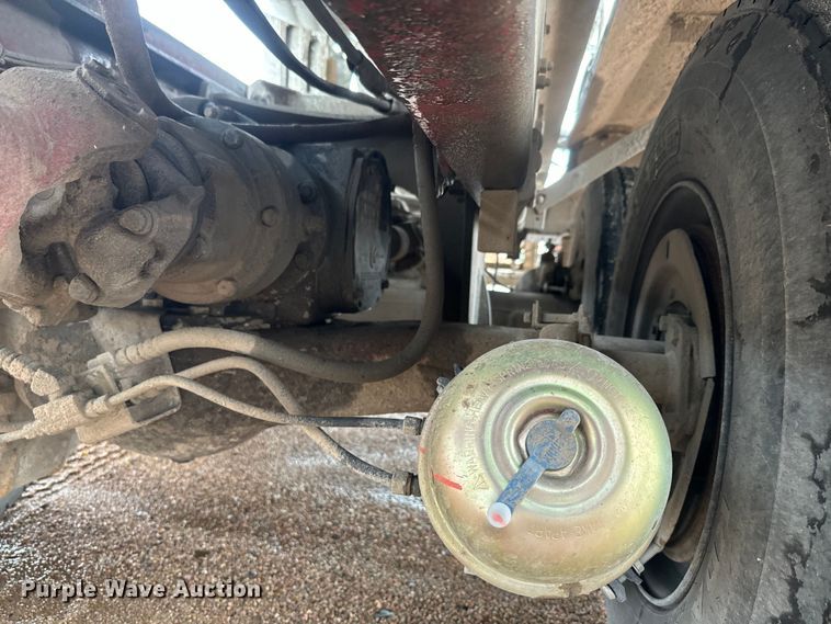 image for item DQ6777 1997 Mack RD690S ready mix truck