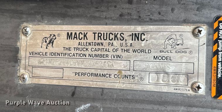image for item DQ6777 1997 Mack RD690S ready mix truck