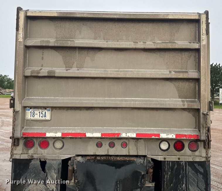 image for item DQ6778 2011 Mack CHU dump truck