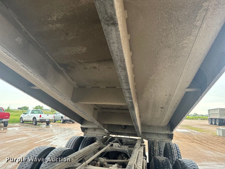 image for item DQ6778 2011 Mack CHU dump truck