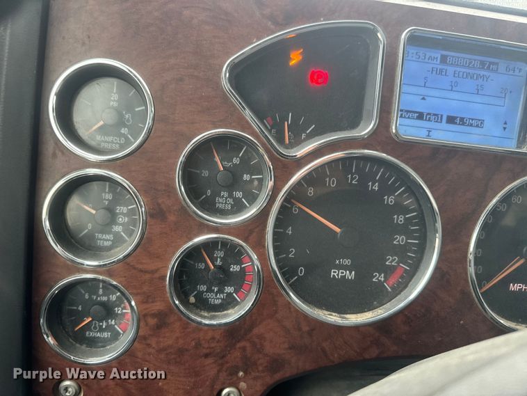 image for item DQ6778 2011 Mack CHU dump truck