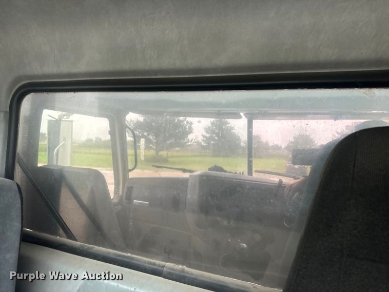 image for item DQ6778 2011 Mack CHU dump truck