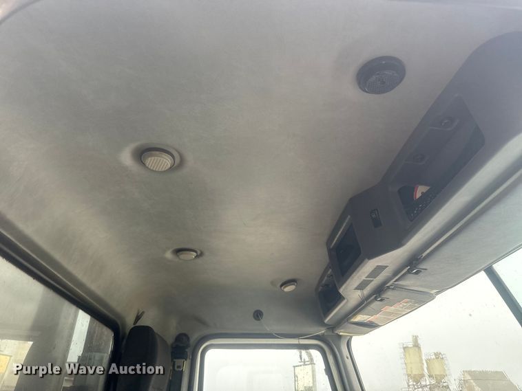 image for item DQ6778 2011 Mack CHU dump truck